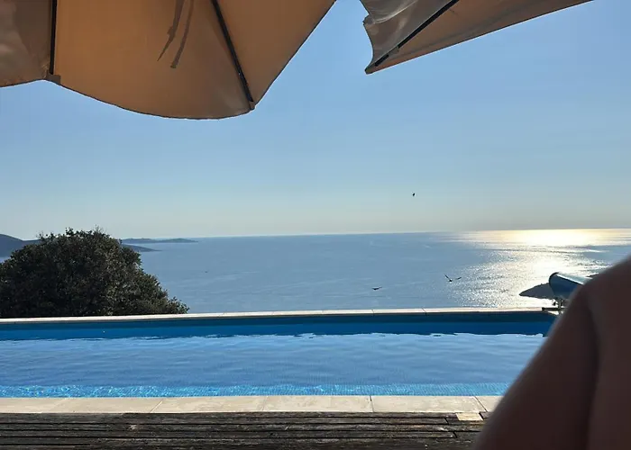 Vita Vacation Home