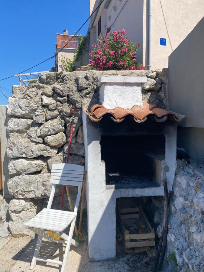 Vacation Holiday home Ustrine